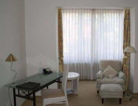Hotel Entrée Groß Borstel Garni 4*